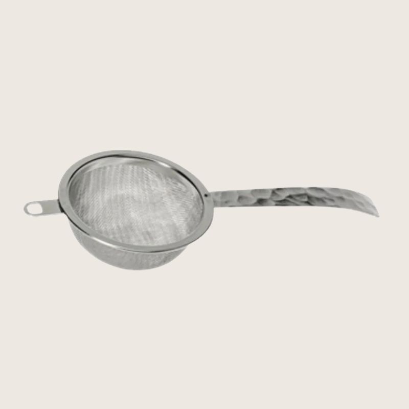 For perfekt brygget matcha! 🍵✨ Finmasket sil i rustfritt stål som sikrer et klumpefritt og silkemykt matchapulver – essensielt for en autentisk matcha-opplevelse!