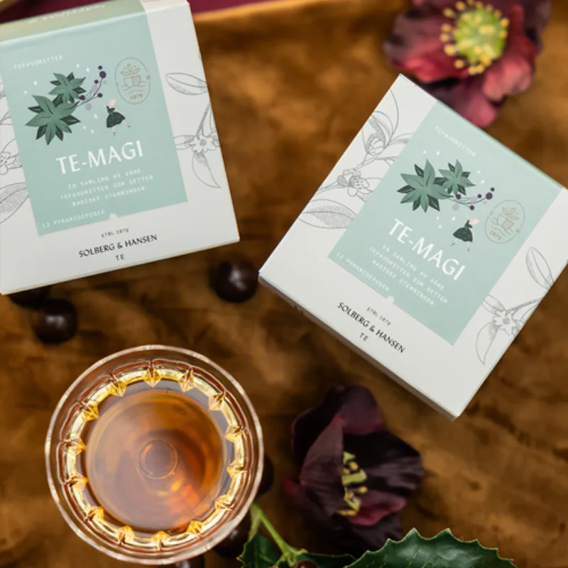 En nydelig samleboks med våre tefavoritter i pyramideposer.