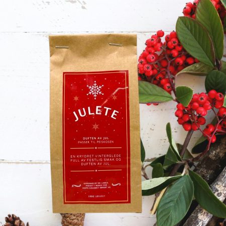 En klassisk sort te med duft av julens krydder, søt vanilje og frisk appelsin. Perfekt når du vil ha litt ekte julestemning i koppen.